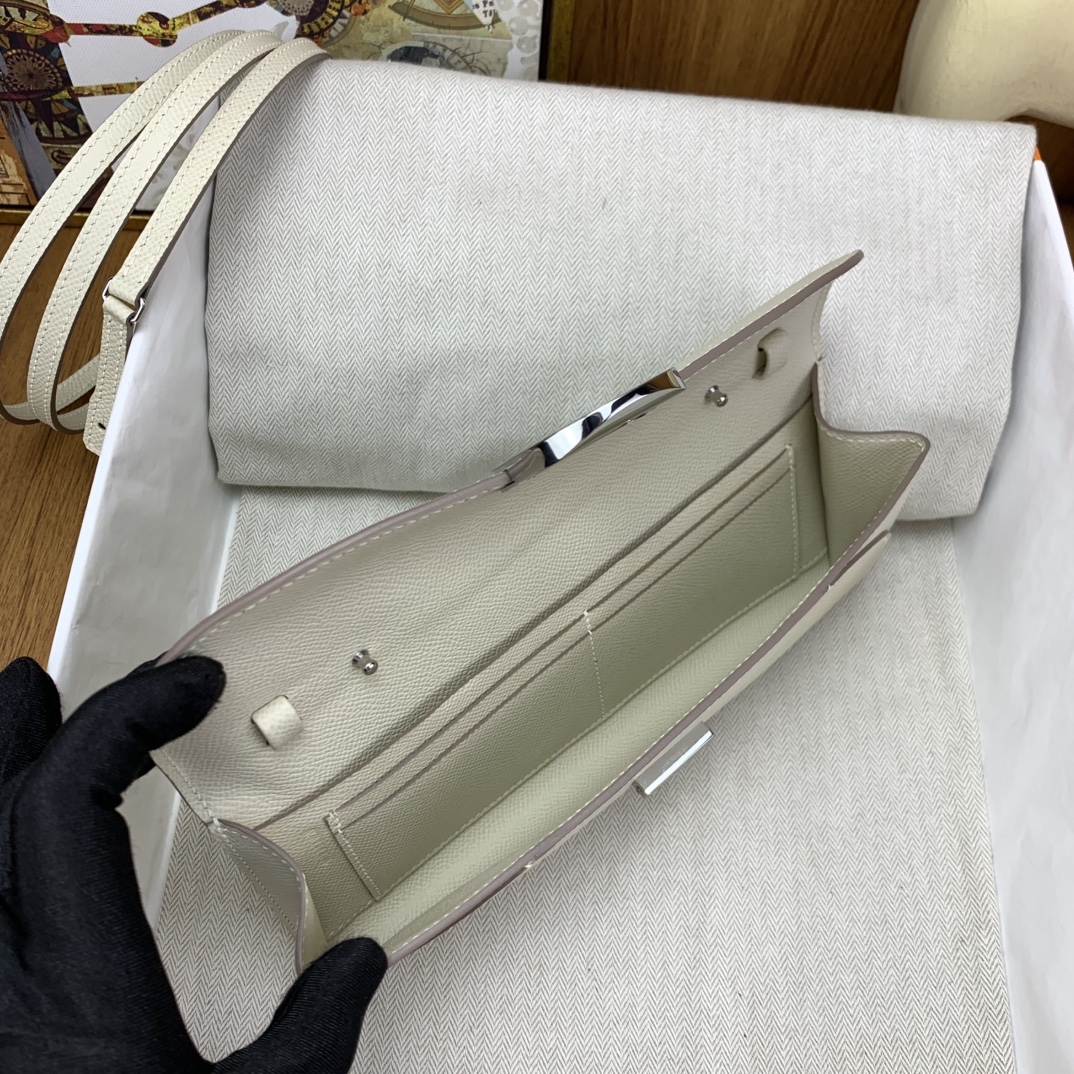 에르메스 샹달 투고 앱송 나타